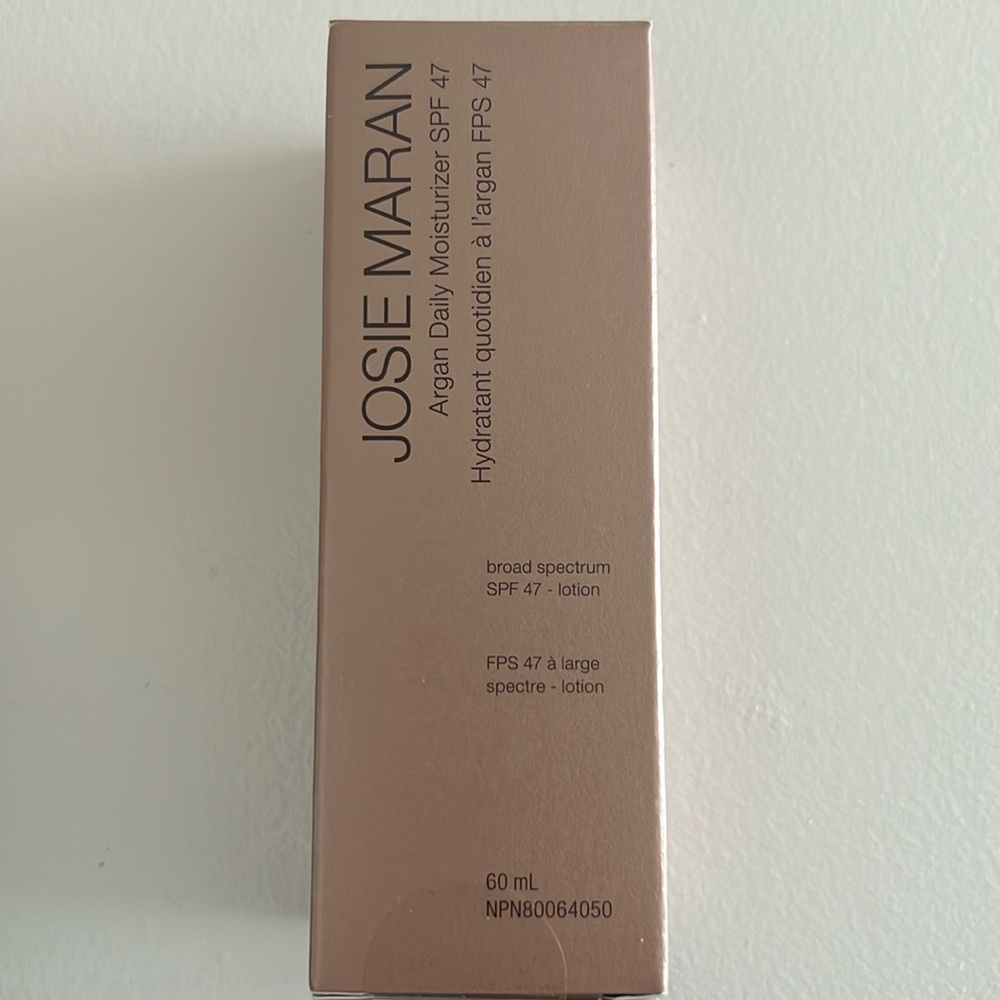 Josie Maran Argan Daily Moisturizer SPF47
